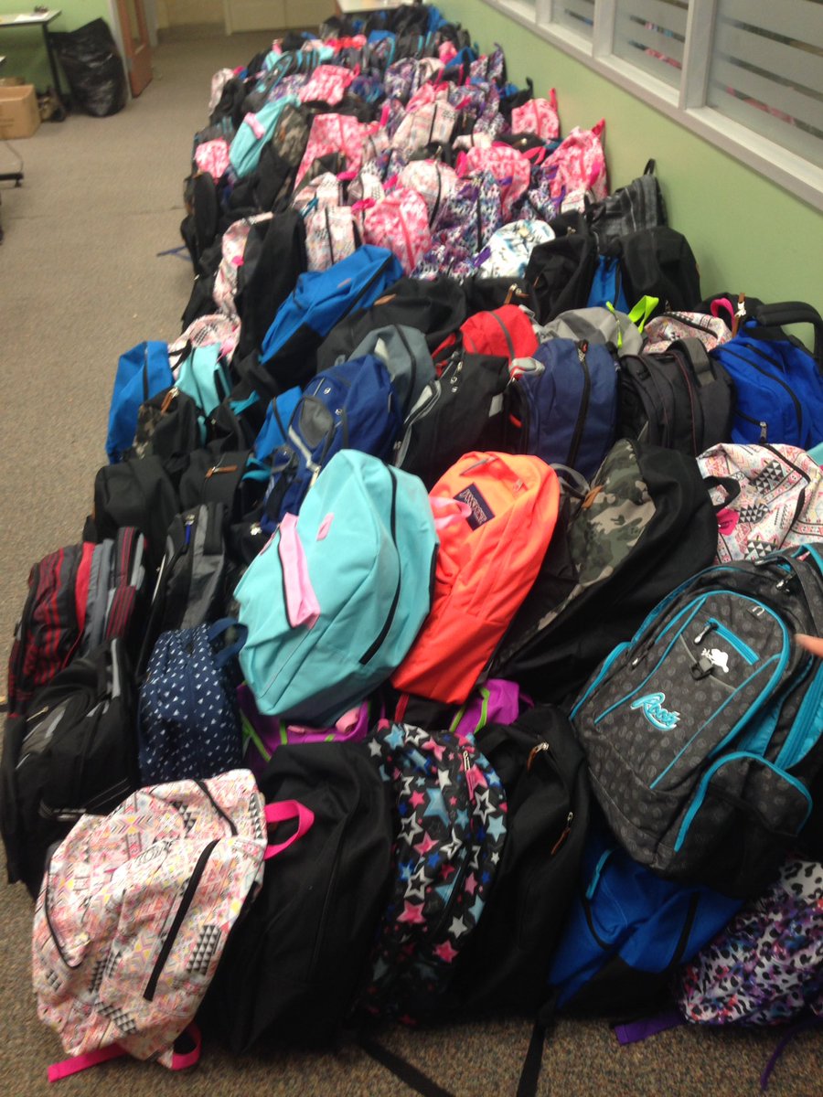 Thank you to all of our volunteers who are hard at work filling backpacks. Just hit 294 #BackInClass @ShaneKennedy_TD <a href="/CarlosMarques79/">Carlos Marques</a>
