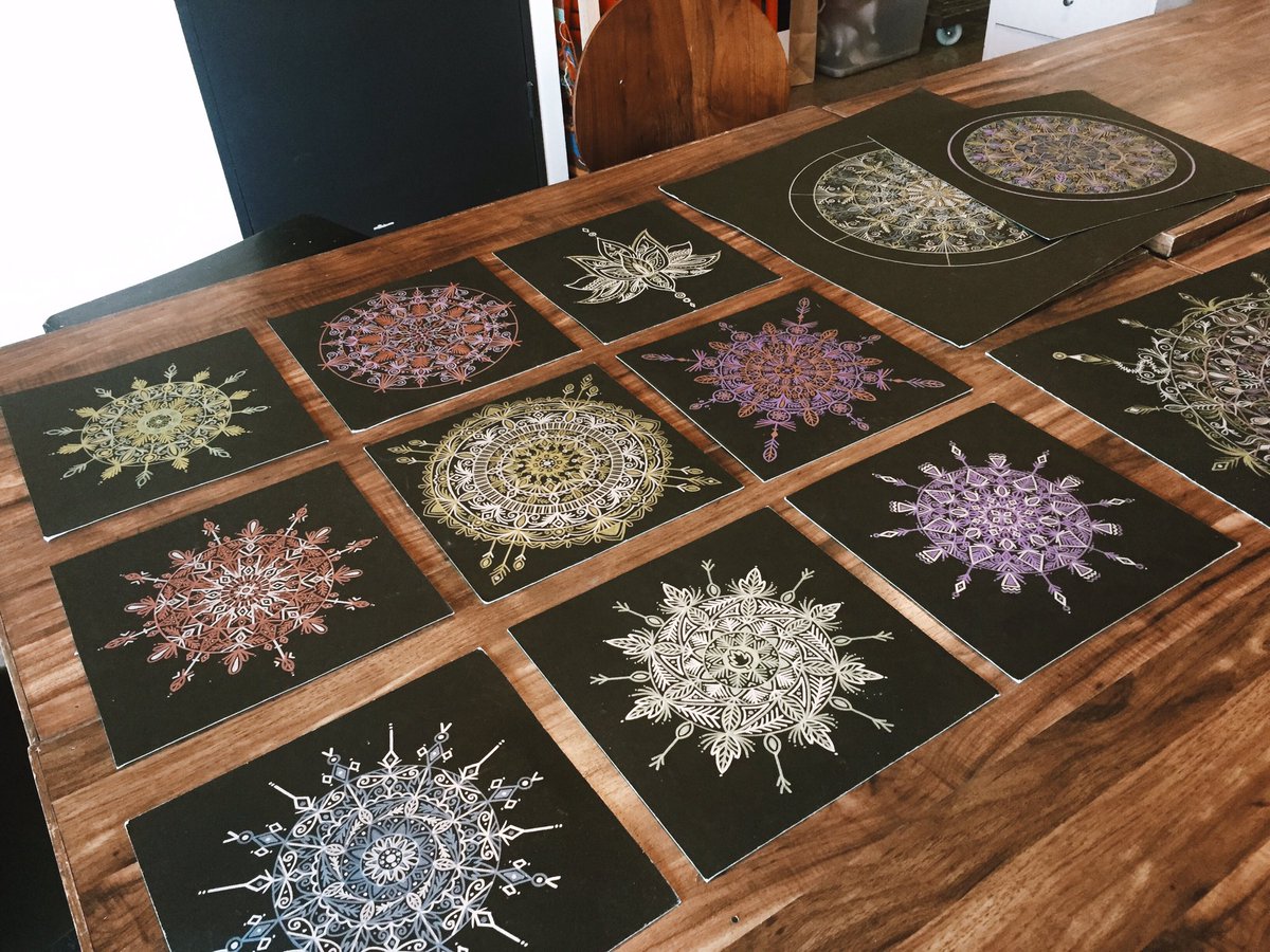 itsantonymous's tweet photo. Too late for this but hey, I'm Anton and I find making intricate mandalas extremely therapeutic #artPH https://t.co/jy3UW3RUaF