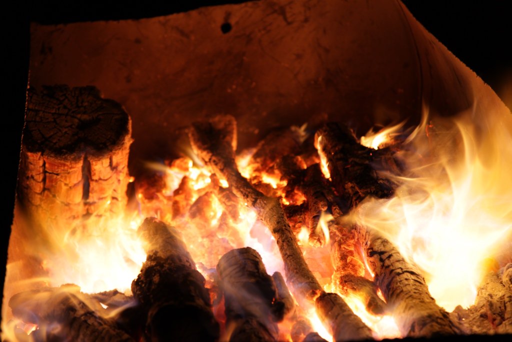 ONforestfires's tweet photo. Planning a #campfire this weekend? Remember to never leave it unattended &amp; make sure it's out before you leave. https://t.co/fZEWniO7OM https://t.co/HKggCySPjj
