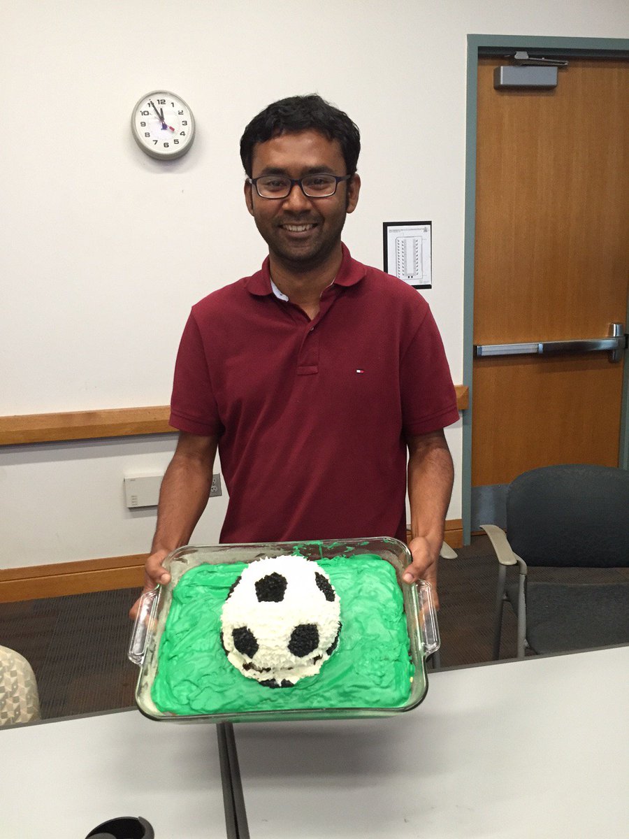 OgleLab's tweet image. It's Didarul last day. We are sad to see him go, but excited for him as he embarks on a new adventure. #LabProud