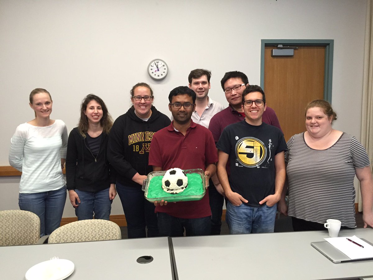 OgleLab's tweet image. It's Didarul last day. We are sad to see him go, but excited for him as he embarks on a new adventure. #LabProud