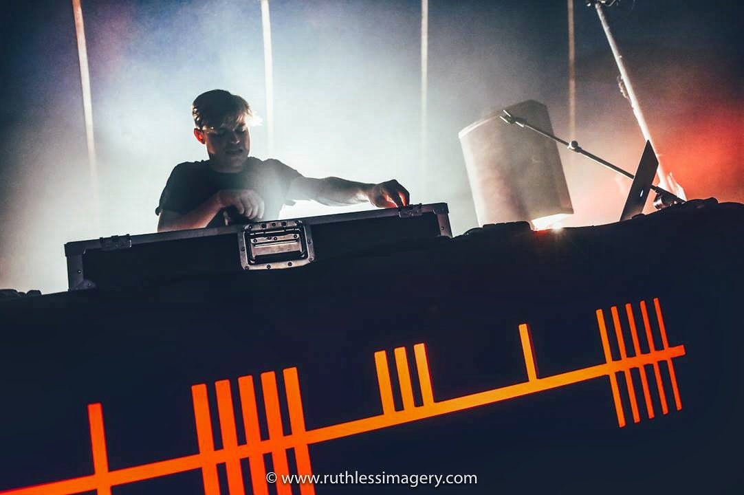 Playing tonight in Queens Nightclub Ennis for the Fleadh Cheoil, see you there! 
<a href="/QueensNightclub/">Queens Ennis Co Clare</a> #Fleadh2017 

Photo by <a href="/ruthlessimagery/">Ruth Medjber 📸⚡</a>