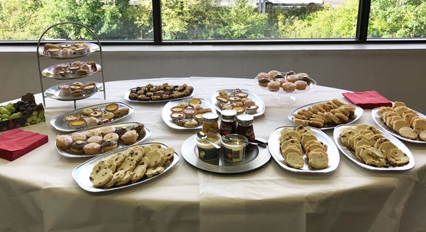 TheCelticManor's tweet photo. A tasty afternoon treat for the team to celebrate #AfternoonTeaWeek #EscapeWithCake π° https://t.co/FrjuXQRtiE