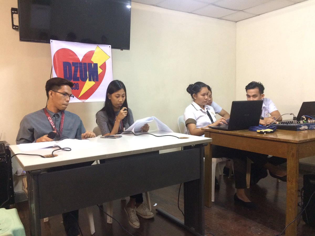 Imjhanelle's tweet image. jobwell done team DZUM 1430 Ayuda! Hahaha 💖💖#RadioProd #Midterm #BroadcastingStudentKami