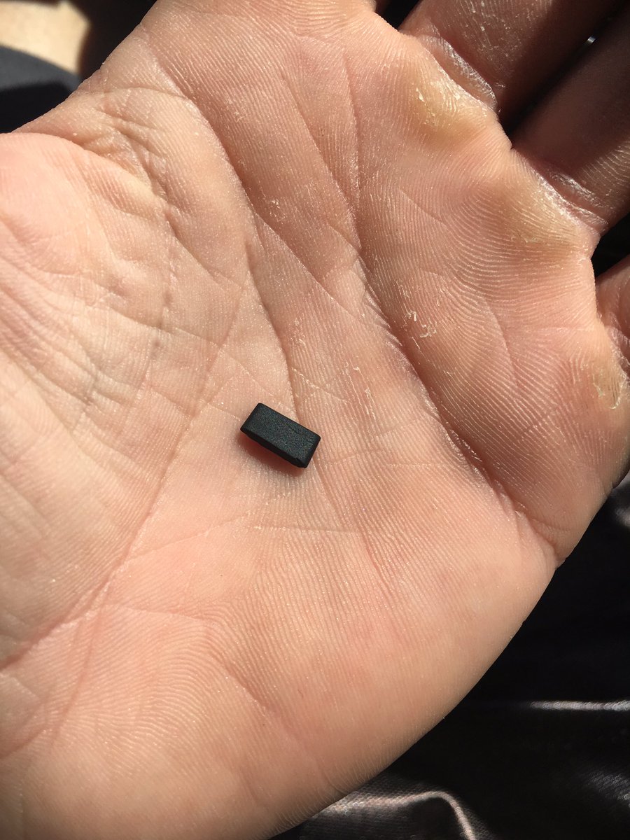 matt___hudson's tweet photo. Lost the lock button to my phone while drunk at a house in Cookeville, drove back to Lafayette and somehow found it here 🙂 #havinaday https://t.co/xOBq9XW2mE
