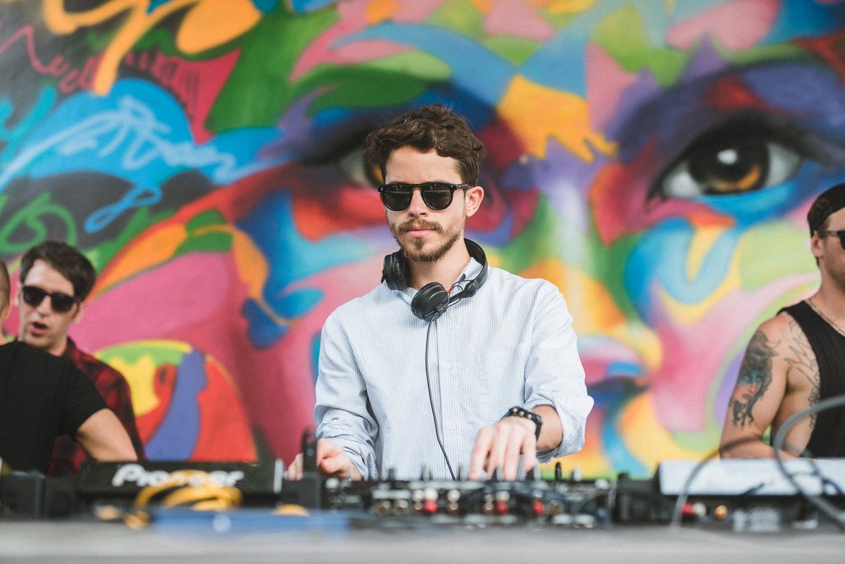 Anjunadeep's tweet image. Trainspotting new tunes from @CompuphonicMax @LIFELIKE__ with @domdonnelly in this week's Anjunadeep Edition: Anjunadeep.lnk.to/DE163Tw