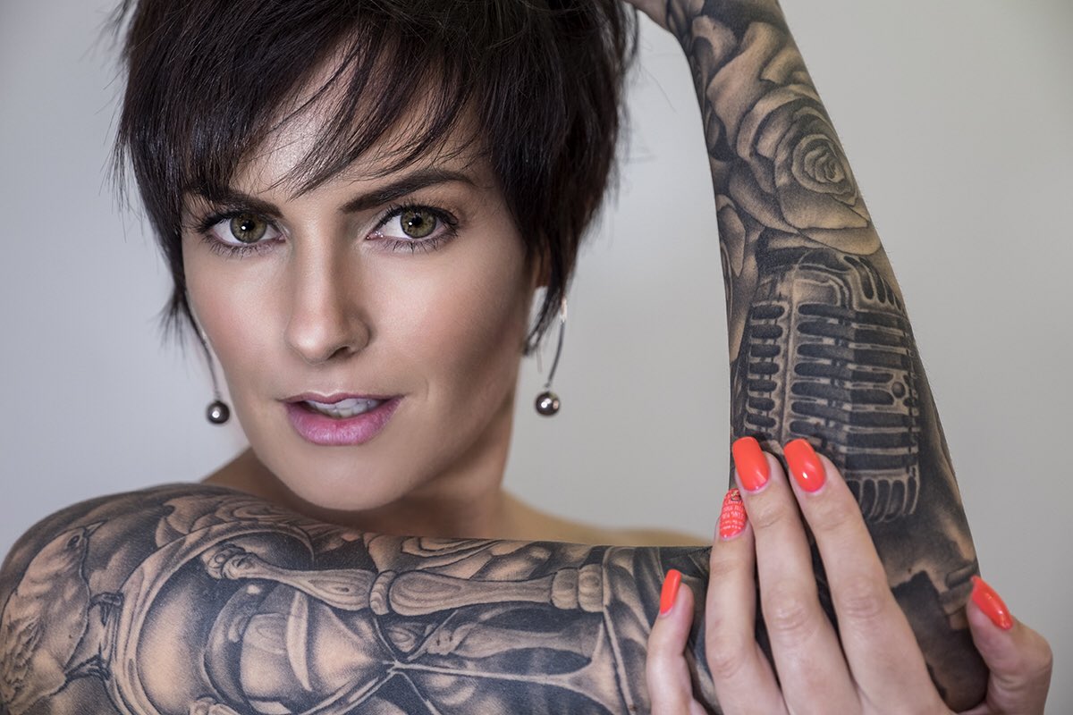 darrellfraser's tweet photo. #model #photographer #tattoo #darrellfraser #photography #photoediting #beautyretouching @WOWStudioSA https://t.co/O2UiPNdQ3x