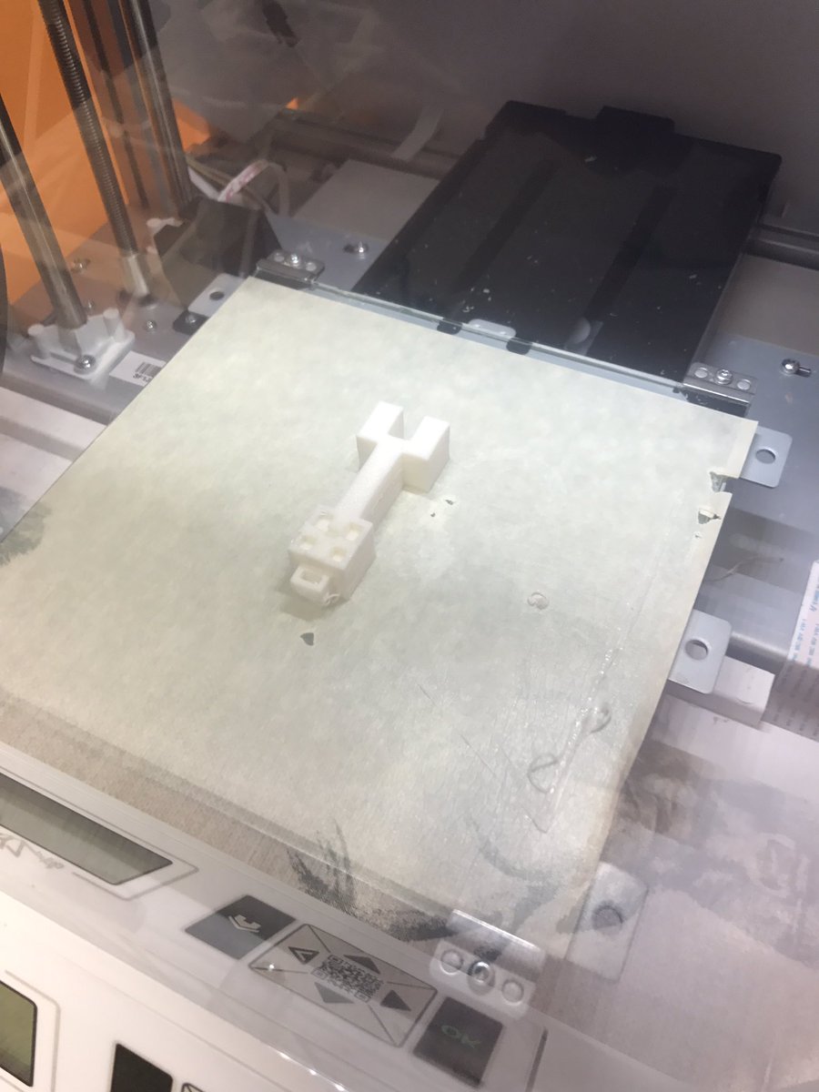 Stuartsfactory's tweet photo. Creepers personalised, pick axe, phone holders and cookie cutters. Busy afternoon session. #stem #stutech #thetechlab https://t.co/mDBbz4qhqf