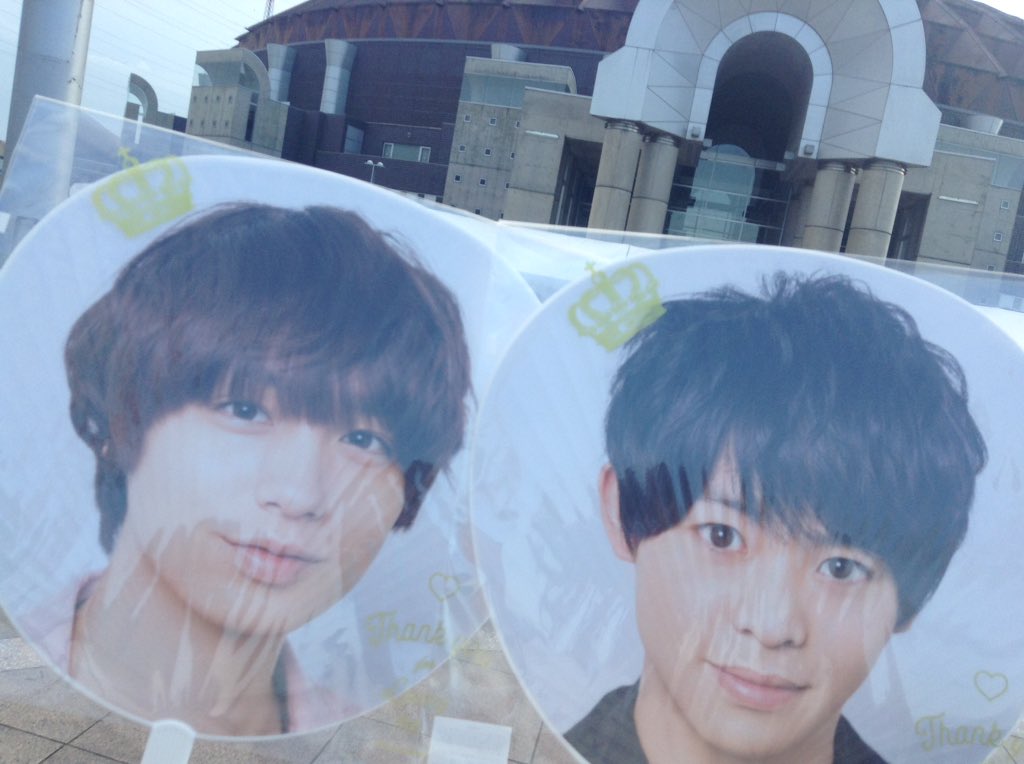 JumpJump39's tweet photo. 久々の浮上！✨
スイッチ魂参戦してきました♡
12日1部、2部ともに最高でした
銀テも取れて満足！ https://t.co/takorhJiBG