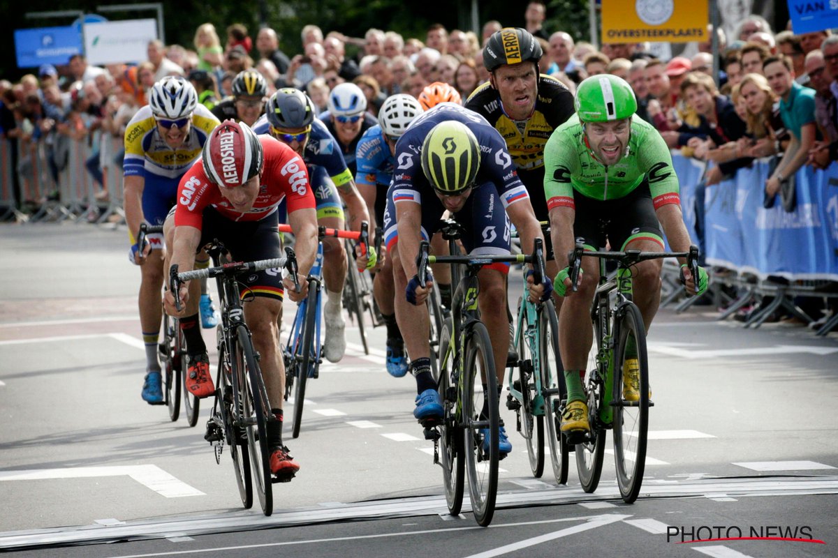 lottocycling_'s tweet photo. #vvc2017 @MorenoHofland sprinted to third place in @vdaal_vdaal today and @Sean_Bieke joined a long breakaway: https://t.co/Fel7i8zpUH https://t.co/6zHSqhy6C0