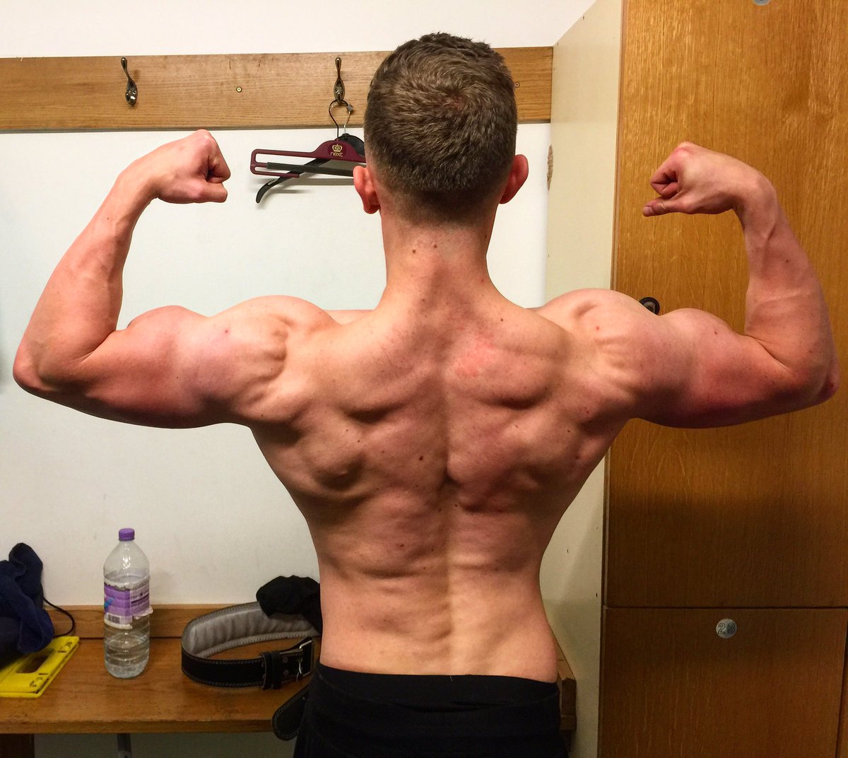 PFMuscle's tweet photo. My second pull session of the week, usually carried out on a Friday is undoubtedly my favourite workout of the week. What's yours?🌱💪🏻#vegan https://t.co/zoM0VY5T9b