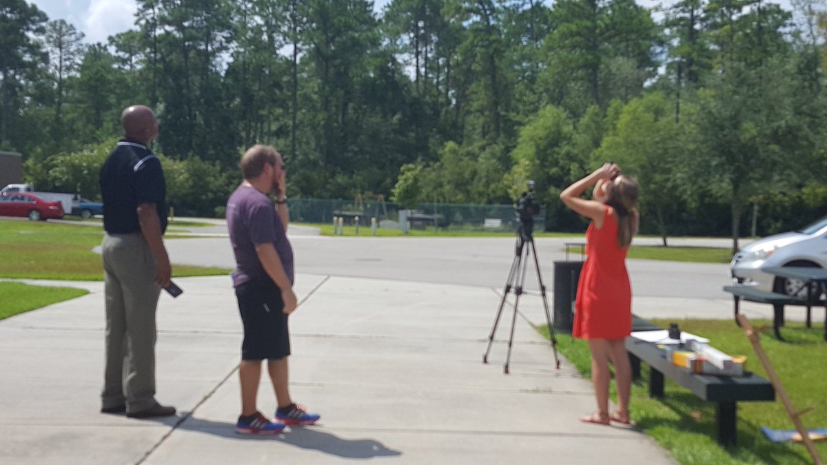 ᗪᗩᐯE GᒪEᑎᑎ tweet media