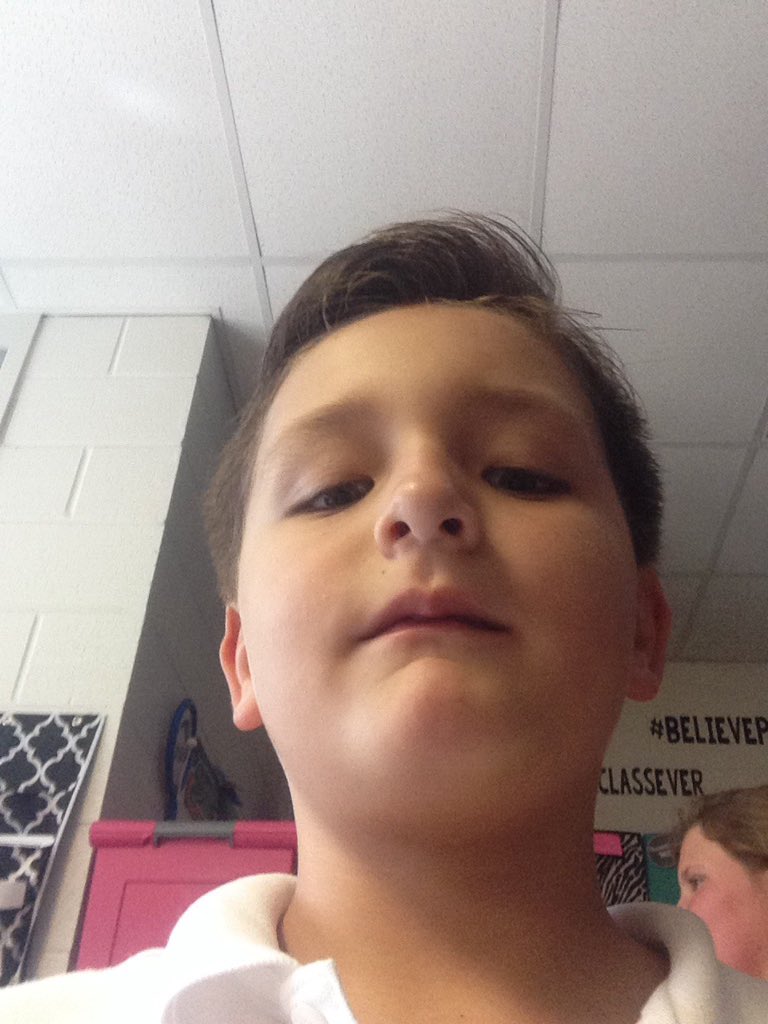 BerryhillTweets's tweet photo. Hi my name is Riley I am tweeter today 😱😱#bestclassever https://t.co/S1vVjFtcgY