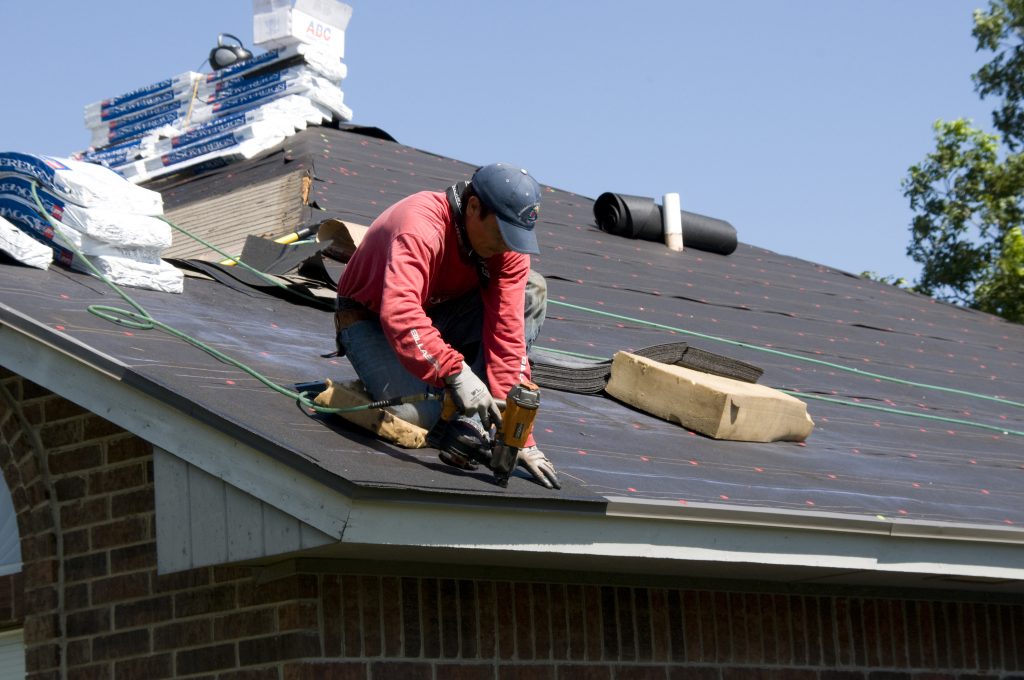 PoshRoofing's tweet photo. Need to hire a roofer? These six tips will help make your selection process easier. #roofer #brooklyn
https://t.co/ekeiIDQG7j https://t.co/7QKQZ9CYuU