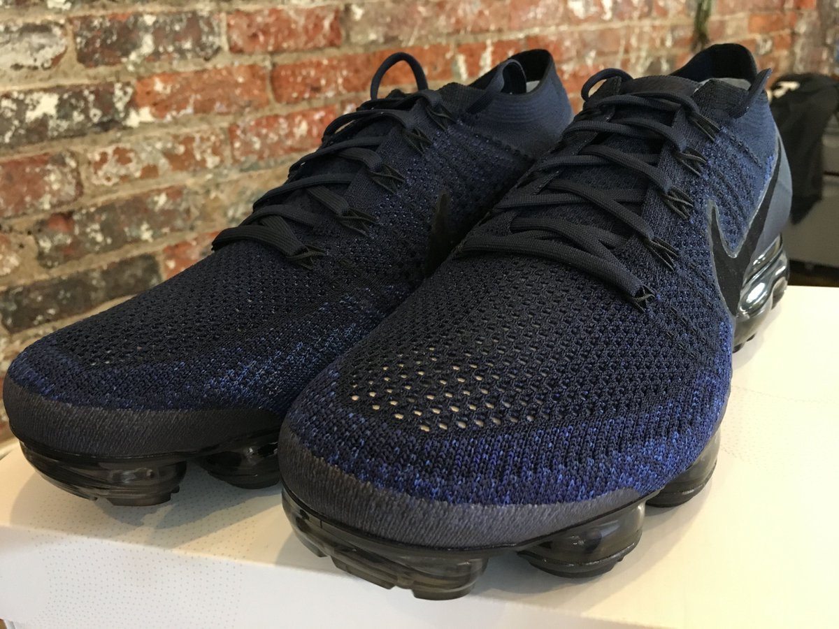 513Kicks's tweet photo. The Nike #VaporMax is a groundbreaking shoe. Crazy comfort and style! Brand New, Size 11 for less than retail. $205 shipped! #nikeairmax https://t.co/bI9GbZfiP9