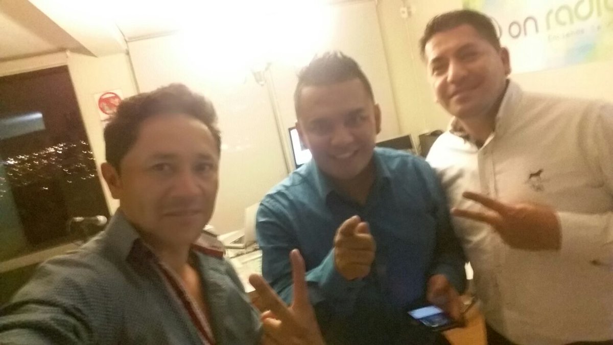onboxersec's tweet photo. @CUCHITO1940 , @santymorla , @onboxersec ... Buen programa y con los mejores https://t.co/UZJaPiKQHk