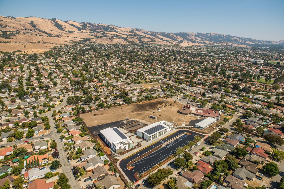 ProjectFrog's tweet photo. What does 45k square feet of new Frog classroom buildings look like? Here's a peak from above @cgroveschool. #BacktoSchool @AedisArchitects https://t.co/Cw4dcRh1xn