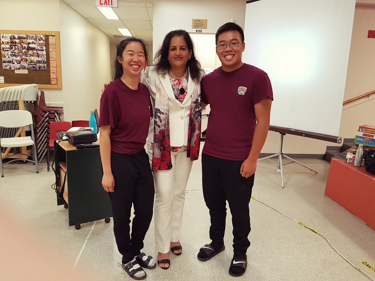 SalmaZahid15's tweet photo. Great visit to Toronto Chinese Methodist Church today to meet with the students hired through #CSJ2017. #ScarbTO #LeadersToday #YouthWork https://t.co/0aO7TlJqDb