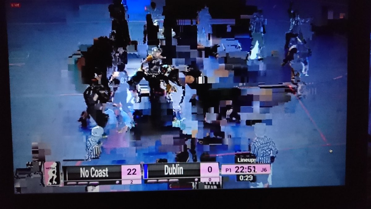 GeneralHaywire's tweet image. I really love, love the feed. It should always look like this #talk2wftda or not. Please fix it!