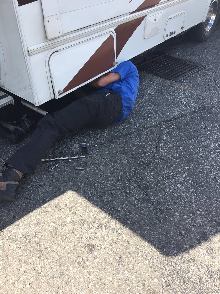runner2655's tweet photo. Thanks to Herb of #MufflerMan #Sarnia for RV repair, back on road #canadianRVtour #ExploreOnt https://t.co/lB1nWTLgFM
