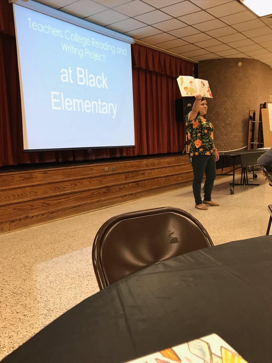 Drjackieamtz's tweet photo. Sharing a read aloud with our staff! #Howtoreadastory @blackelem_AISD https://t.co/HJQXjdlEPg
