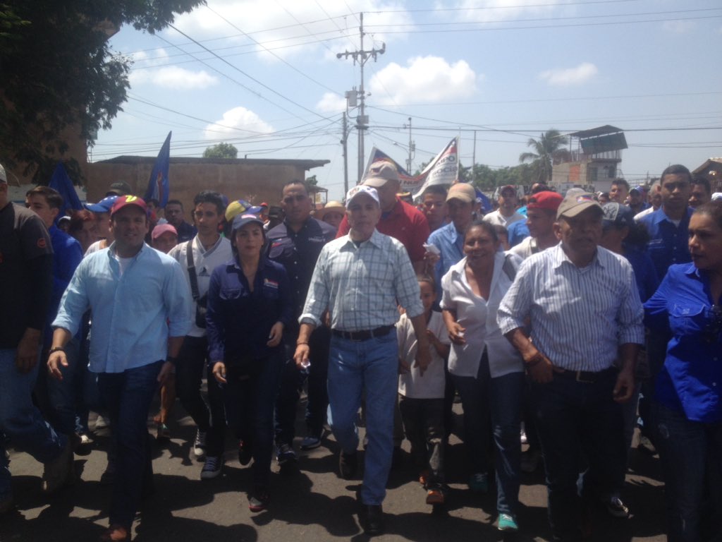 UNTFranciscoEB's tweet photo. Así se dio el comienzo de campaña de nuestra Candidata @EvelingTrejo de la mano de nuestro líder @manuelrosalesg en @UNTFranciscoEB https://t.co/NtkAE1le5L
