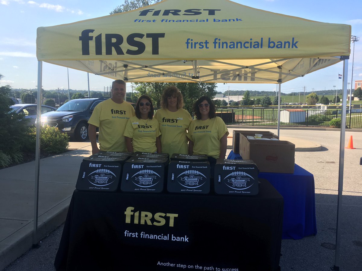 BankAtFirst's tweet image. Get your seat cushions! Stop by our tailgate party before the game @xtownshowdown @lhstigers1 @ECTrojanSports #bankatfirst #sitinstyle