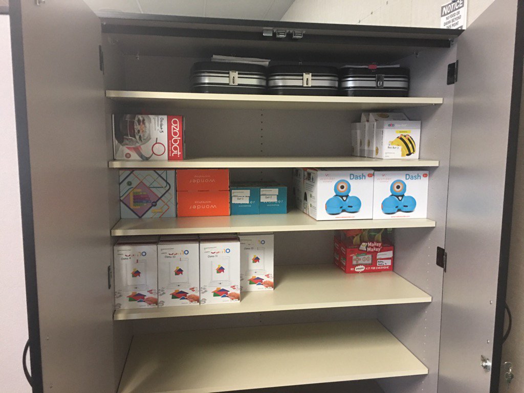 Cherikap's tweet photo. Tech labeled and ready for check out @Cherikap @beswickes #wearetusd https://t.co/vcJm0lzqVo