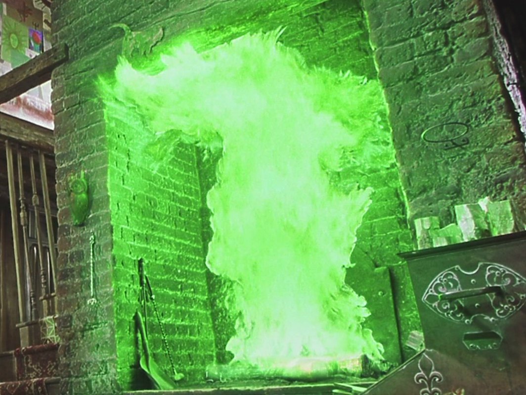 Tal día como hoy de 1992, Harry Potter y los Weasley usan los polvos Flu en la chimenea de La Madriguera para ir al Callejón Diagon.