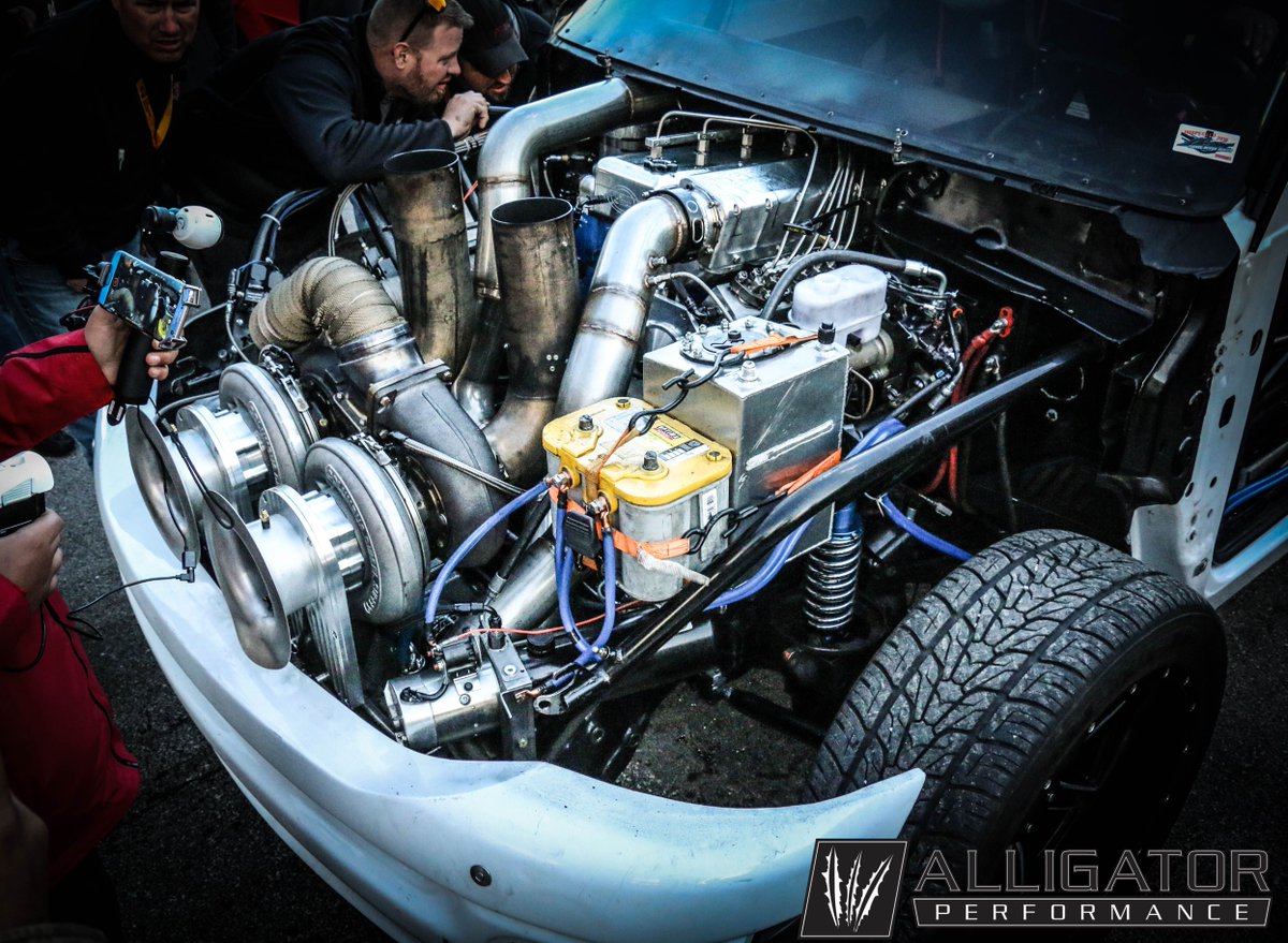 Alligator_Perf's tweet image. Pure Sexiness! 
#FirePunk #AlligatorPerformance #UCC2k17