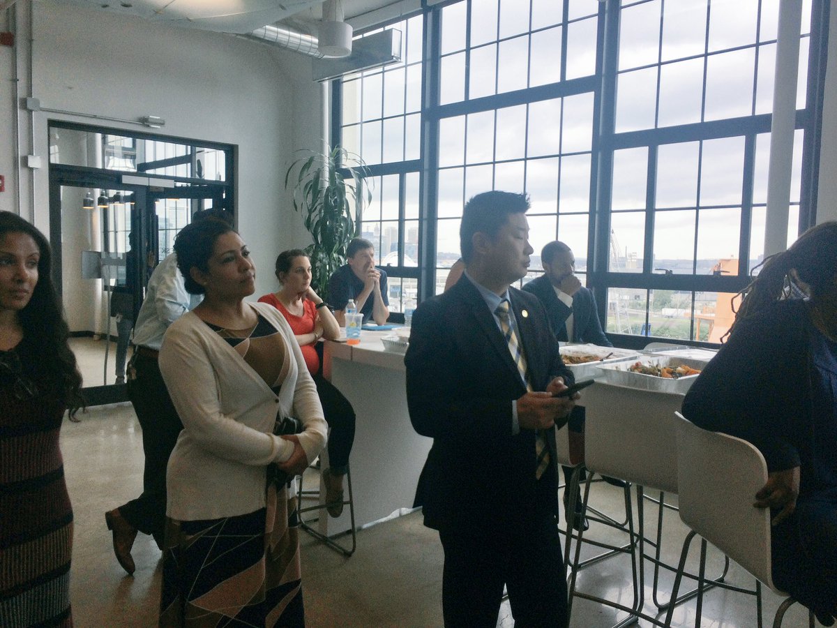 EvaNiaMitchell's tweet photo. Boston Leaders &amp; Educators dig DEEP w/strategies to implement innovation. Thank you @SuptChang @Kestrada1107 @turahndorsey #BPSAutodesk https://t.co/dHDuMGxf5v