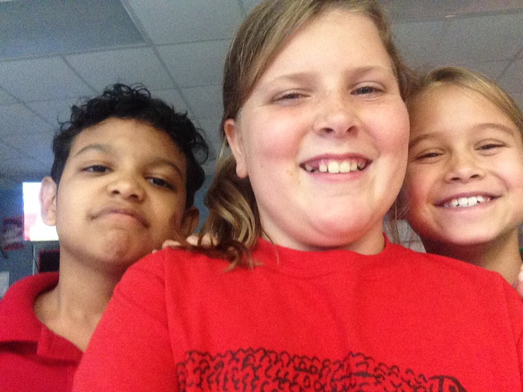 BerryhillTweets's tweet photo. Me and Whitney are besties #otherguyphotbomed😂😂 by Emery https://t.co/yWa4V8rlas