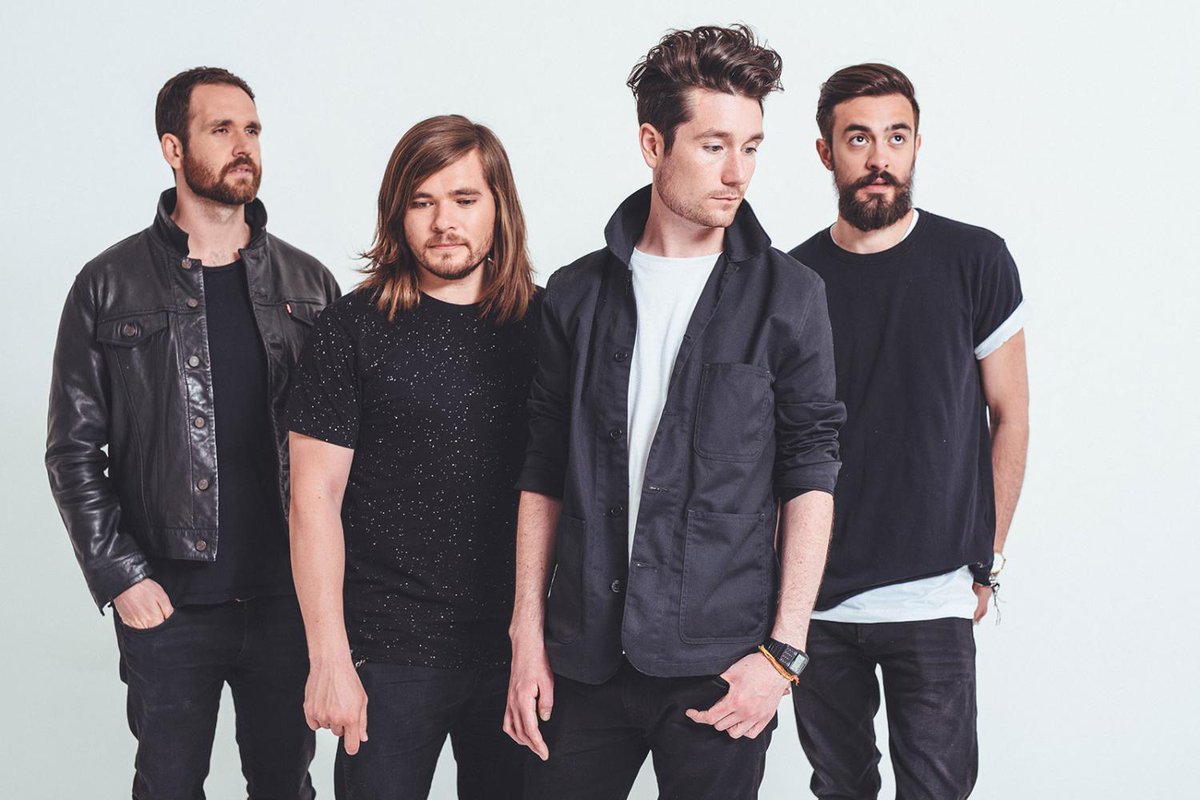 Check out this stripped down "Basket Case" cover by Bastille, it sounds great: indiegestion.it/2017/08/18/bas…