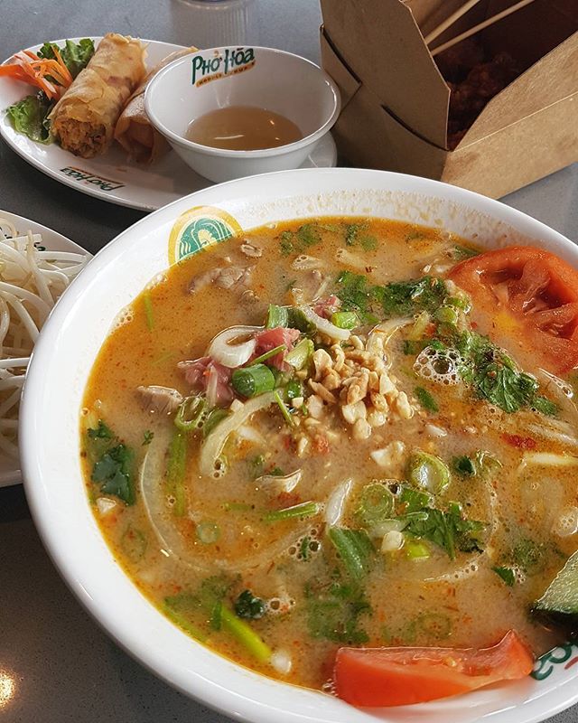 phohoa's tweet photo. Seriously craving right now 😛 #pho #phosate https://t.co/USp9qJdbc9