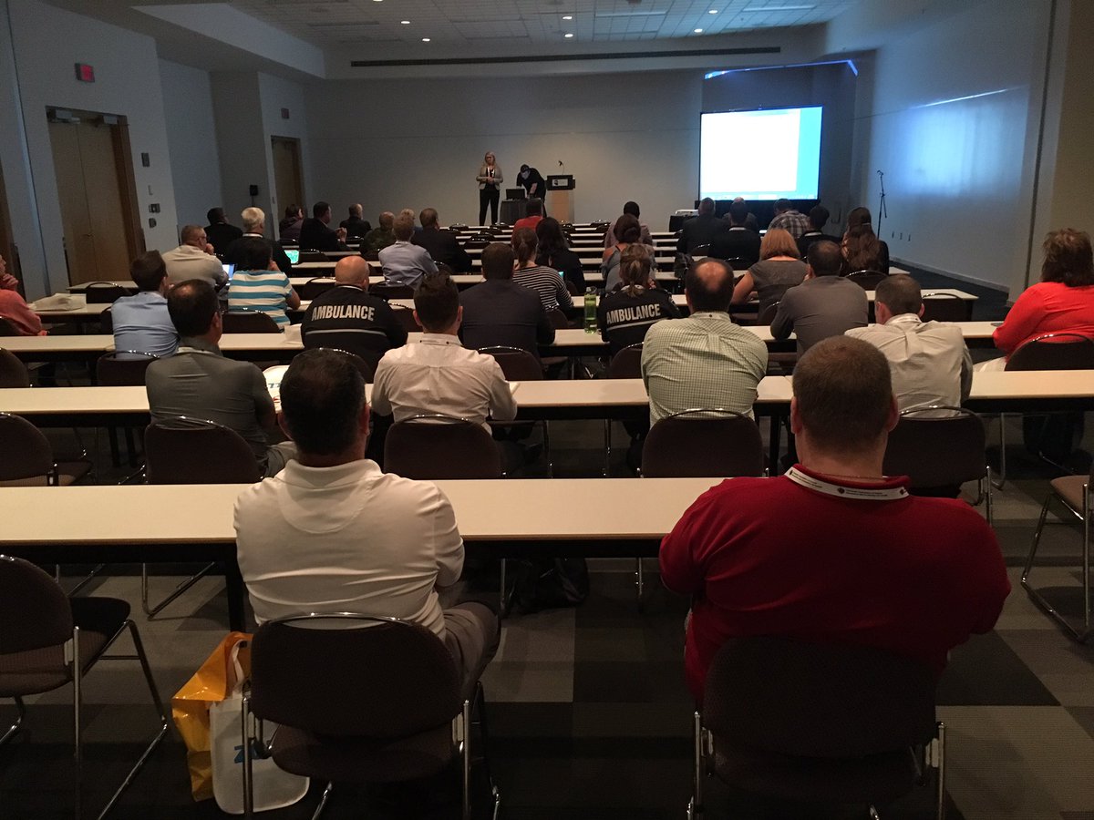 PANB_Paramedic's tweet image. Kathy Reid presenting Transformational Leadership in  Paramedicine Education at #PACE2017