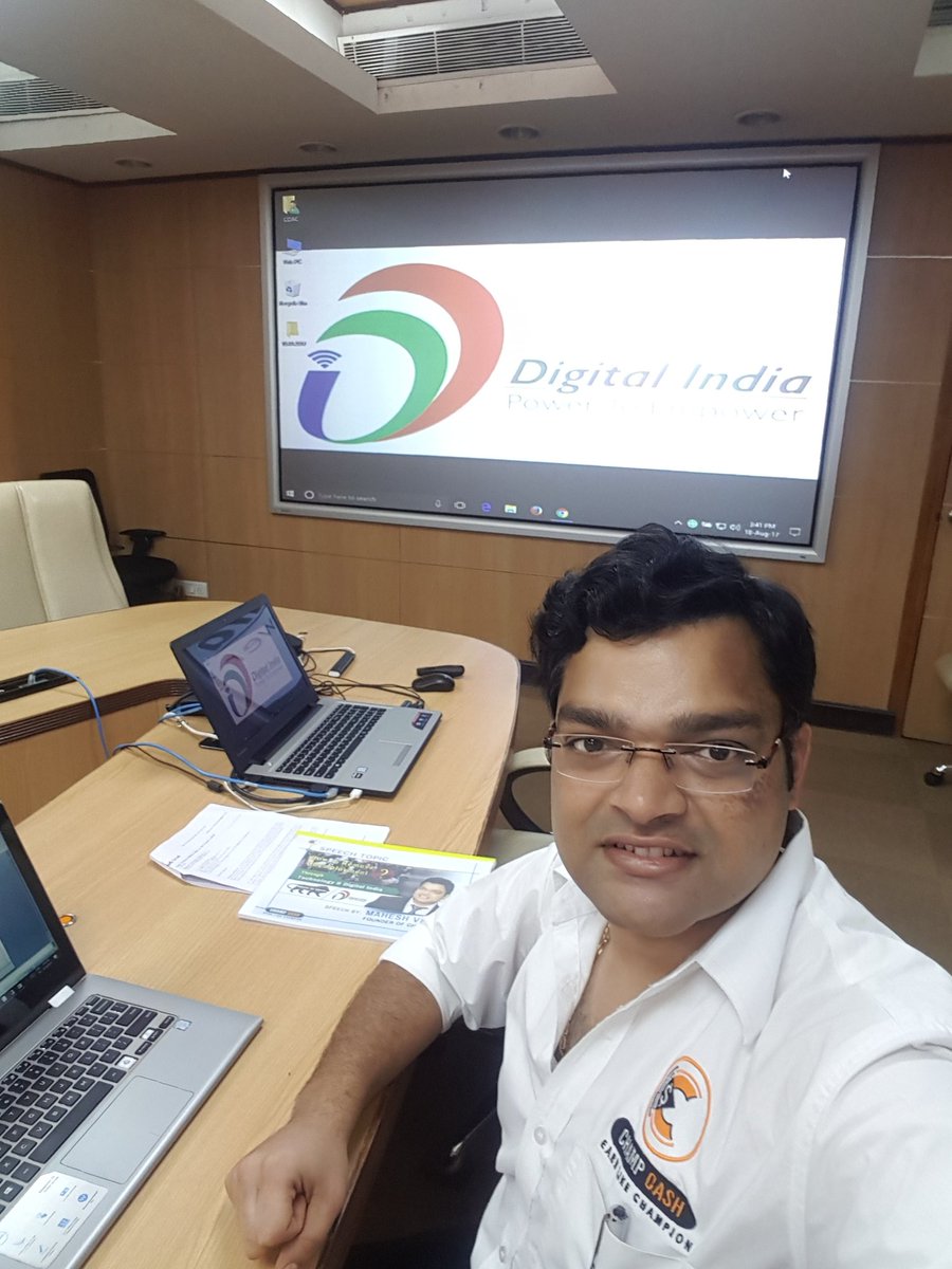 Champcash_App's tweet photo. Thanks @mygovindia for inviting me at friday meet. It was wonderful experience for me. Feeling proud that i presented champcash there. https://t.co/JznCVmJ0oA