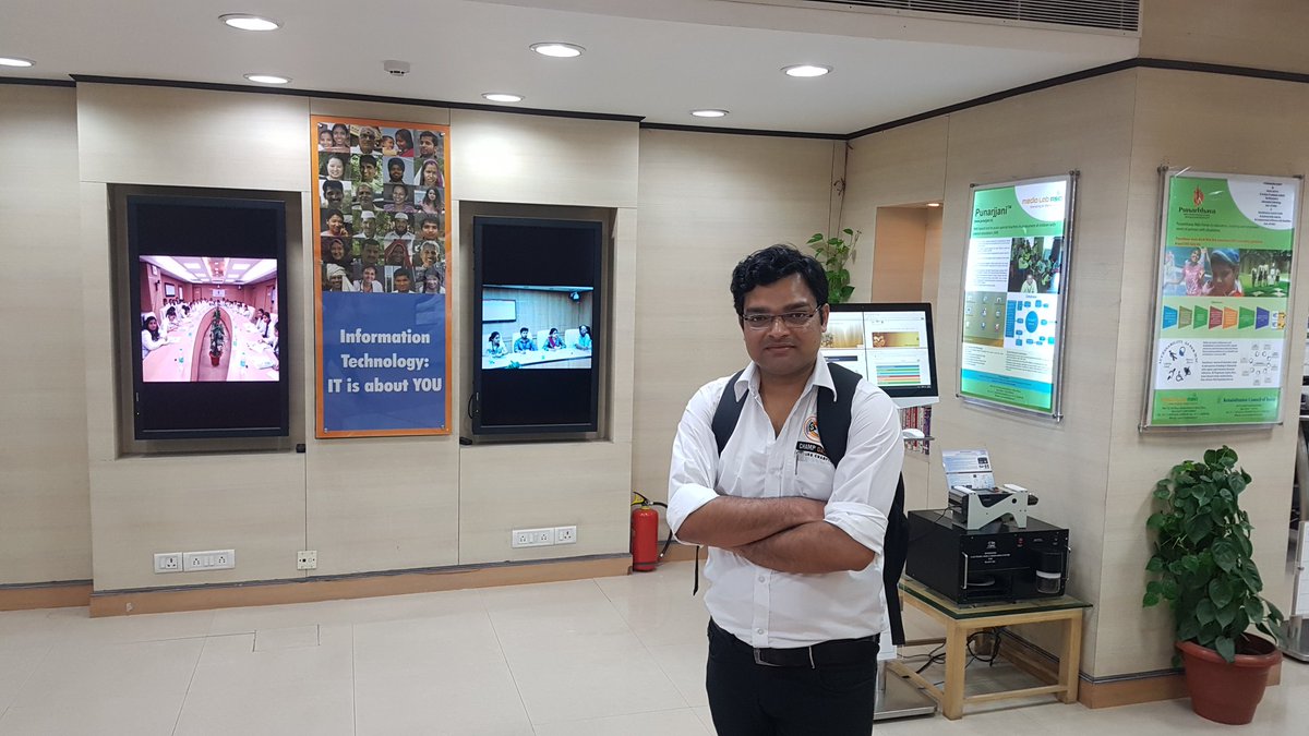 Champcash_App's tweet photo. Thanks @mygovindia for inviting me at friday meet. It was wonderful experience for me. Feeling proud that i presented champcash there. https://t.co/JznCVmJ0oA