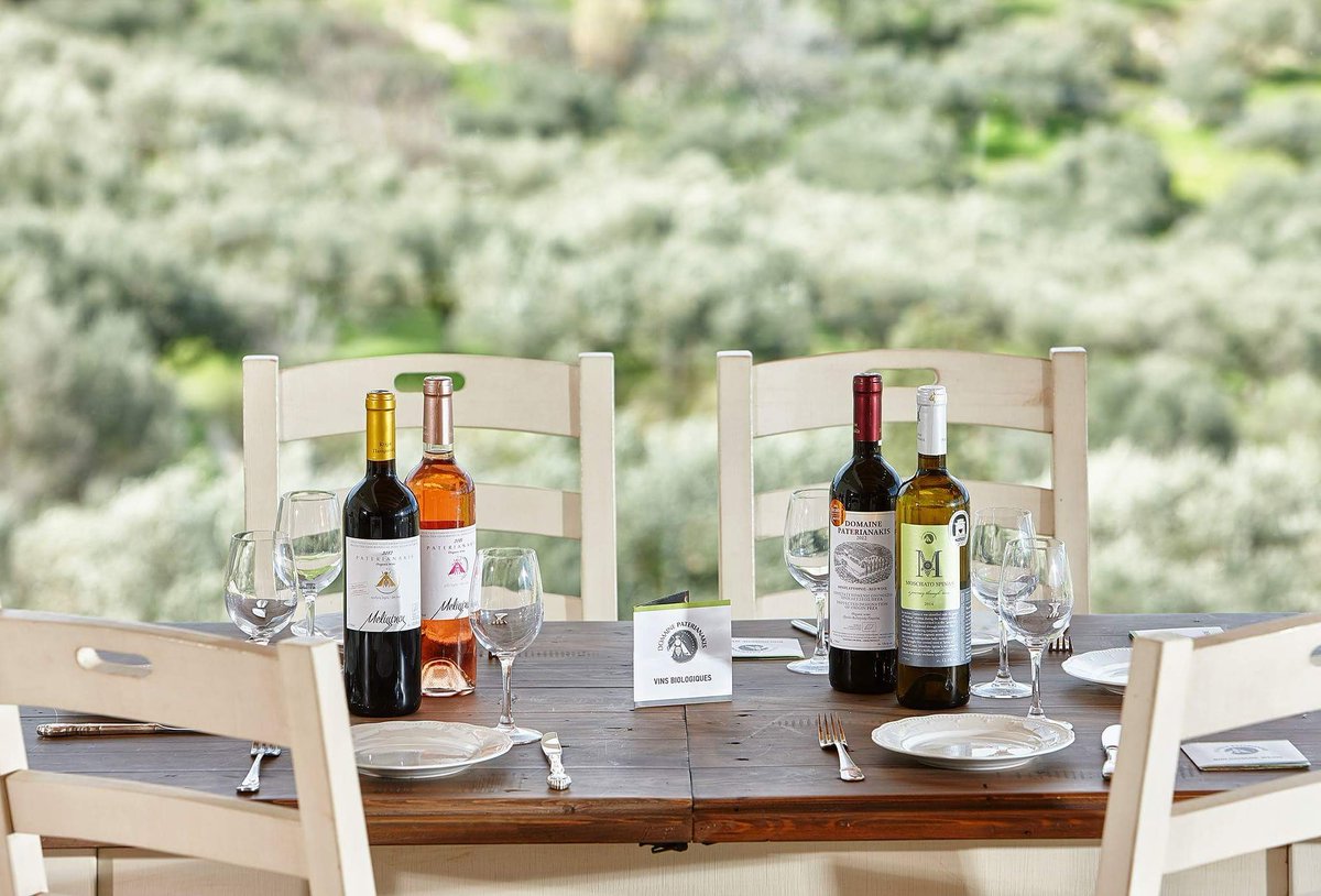 Paterianakis's tweet photo. Taste Crete..taste authentically #pgicrete #melissinos #winetourism #crete #organicwines #domainepaterianakis #winesofcrete #winetasting https://t.co/xlhDcJrOL4