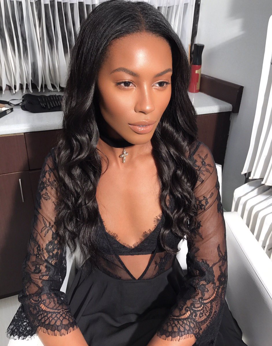 Dewy Fresh skin is timeless. And YES #WOC we can achieve this 💜 #MALIMAGIC