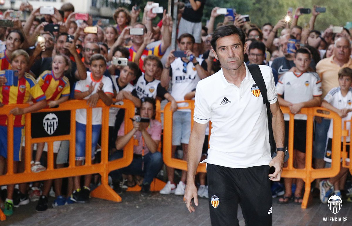 valenciacf's tweet image. 📷¡Ya estamos en Mestalla! Vive el #ValenciaLasPalmas 👇

📱@valenciacf 
📺@beINSPORTSes 
📻#VCFradio

#SomVCF #VCFdespegamos