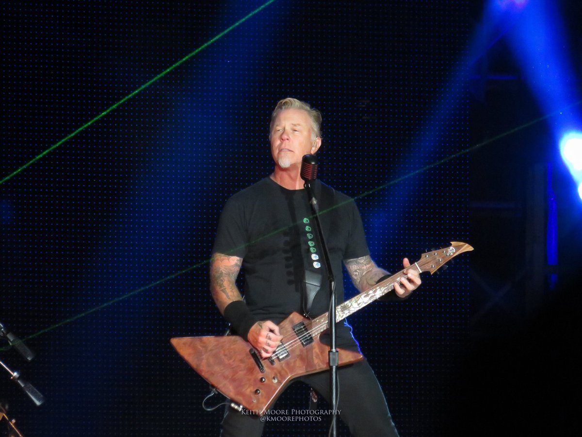 kmoorephotos's tweet photo. Part 2 of my @Metallica point n shoot camera concert pics! #yeg #MetInEdmonton #canon #canoncanada150 🤘🏼 https://t.co/f7PPuQMTsv