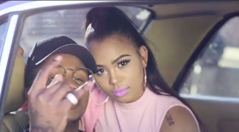 SheIsHloni's tweet image. I hope you cav'd the visuals on LiveAmp 👌👌 if not, just click here 

 youtu.be/AjT6OKdMiVo

#CornerStoreVideo