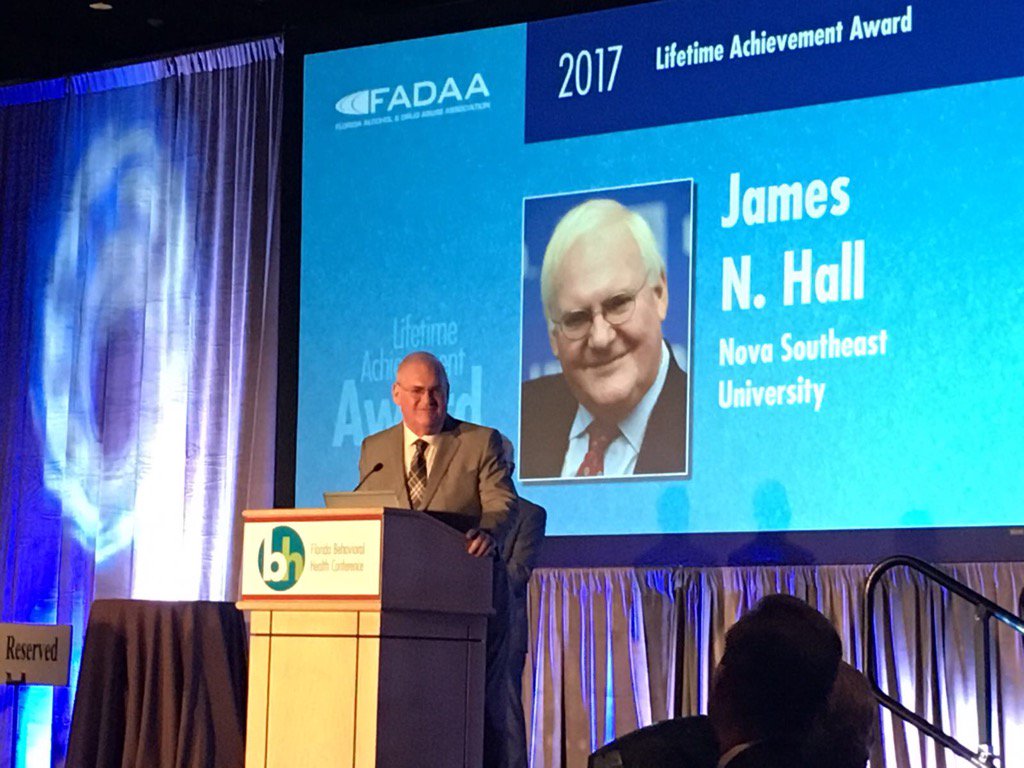 JudgeWren's tweet photo. Congratulations James N. Hall recipient FADAA 2017 Lifetime Achievement Award. @UnitedWayBC @FADAA12
 #BHCon2017 https://t.co/RXqGx3gEyJ