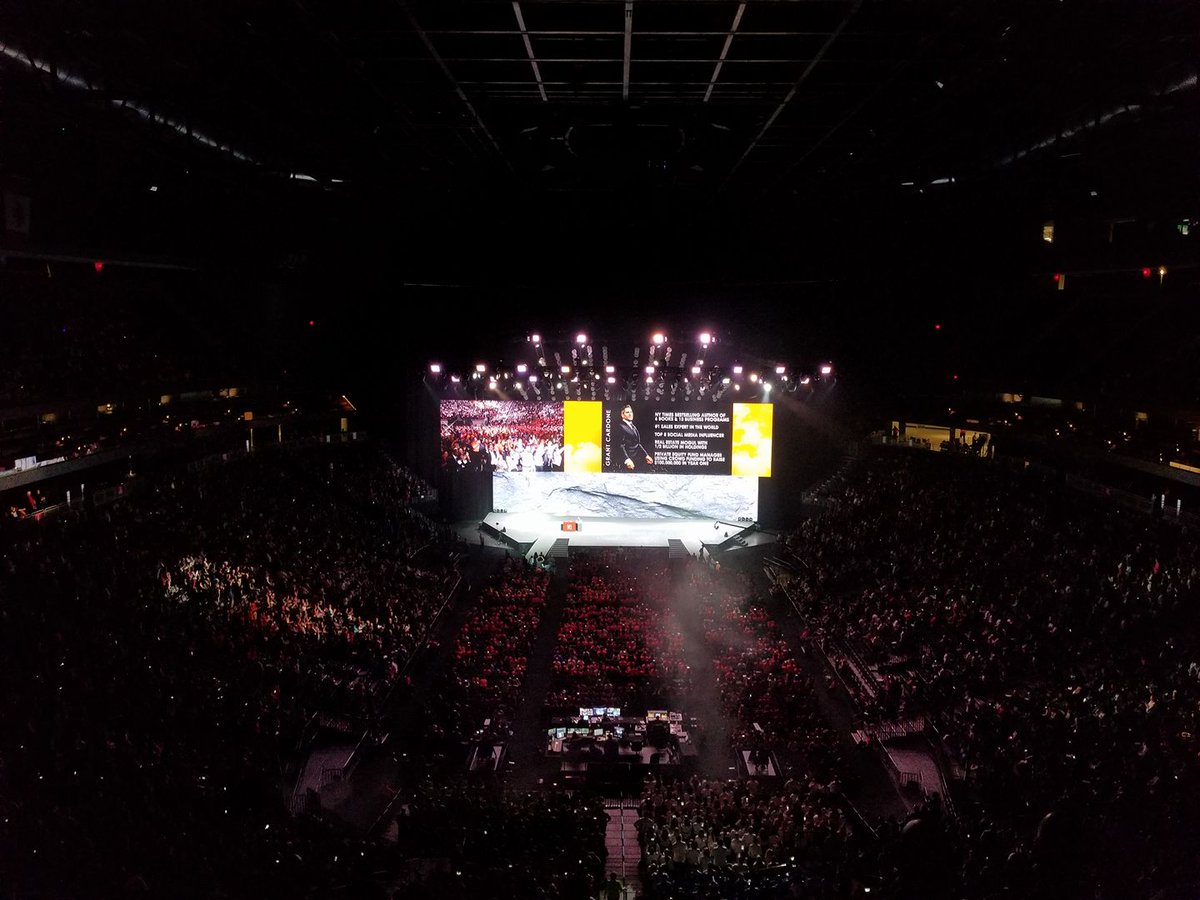 GrantCardone's tweet photo. One day I'll make it... until then I'll keep hustling

30,000 people in Vegas at @therealwfg https://t.co/ZCXPWFIZ9E