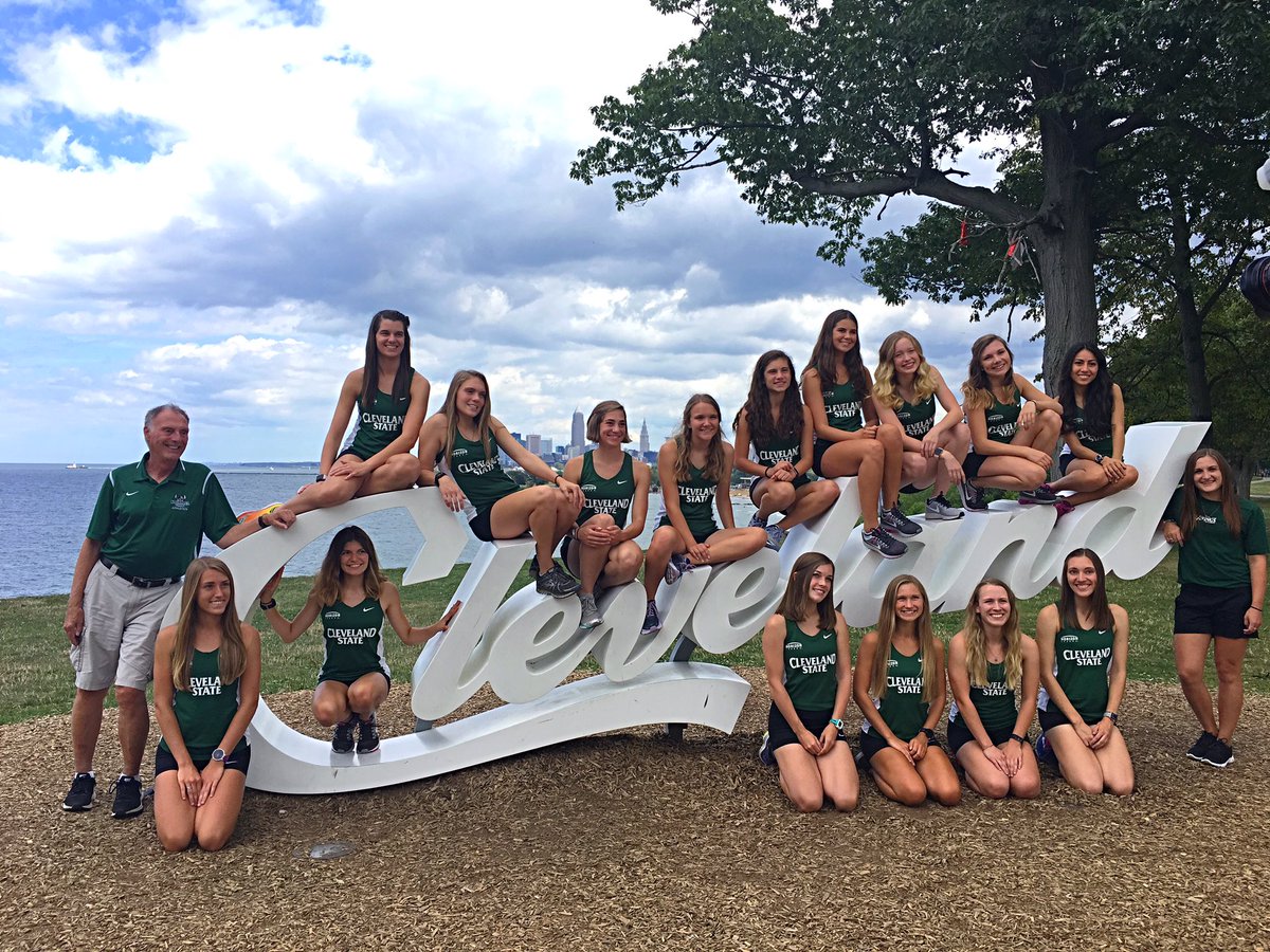 CSUVIKINGSXC's tweet photo. We're alllll smiles this preseason (on picture day at leastπ
πββοΈπββοΈ) πΈβ€οΈ #CSUXC17 https://t.co/weUsZapCPm
