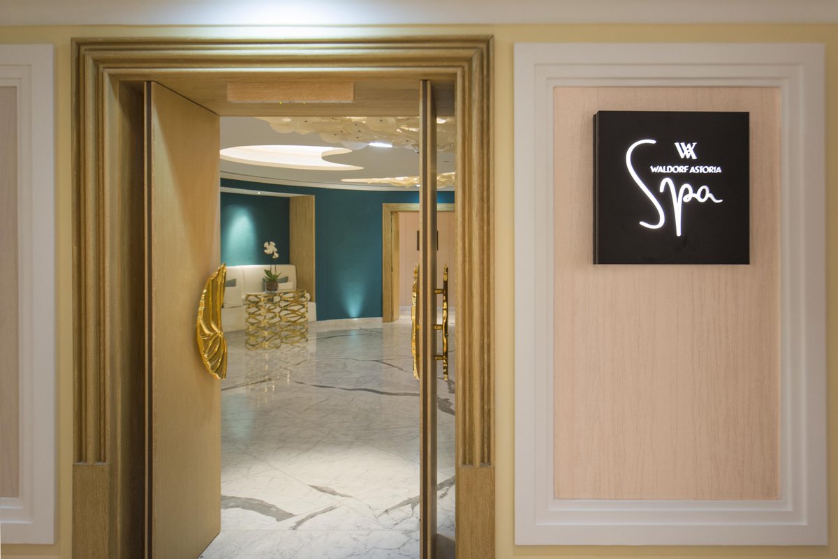 heavenskincare's tweet image. You&apos;ve got to be in it to win it! Make sure you see our pinned tweet to enter #SpasOfHeaven @WaldorfRAK  #goodluck 🍀🐝💛