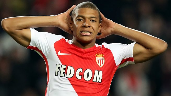 pickligas's tweet photo. Mbappé ni a la banca en el juego del Mónaco.

¿Traspaso inminente, o jalón de orejas? https://t.co/8GAR7jnKK9