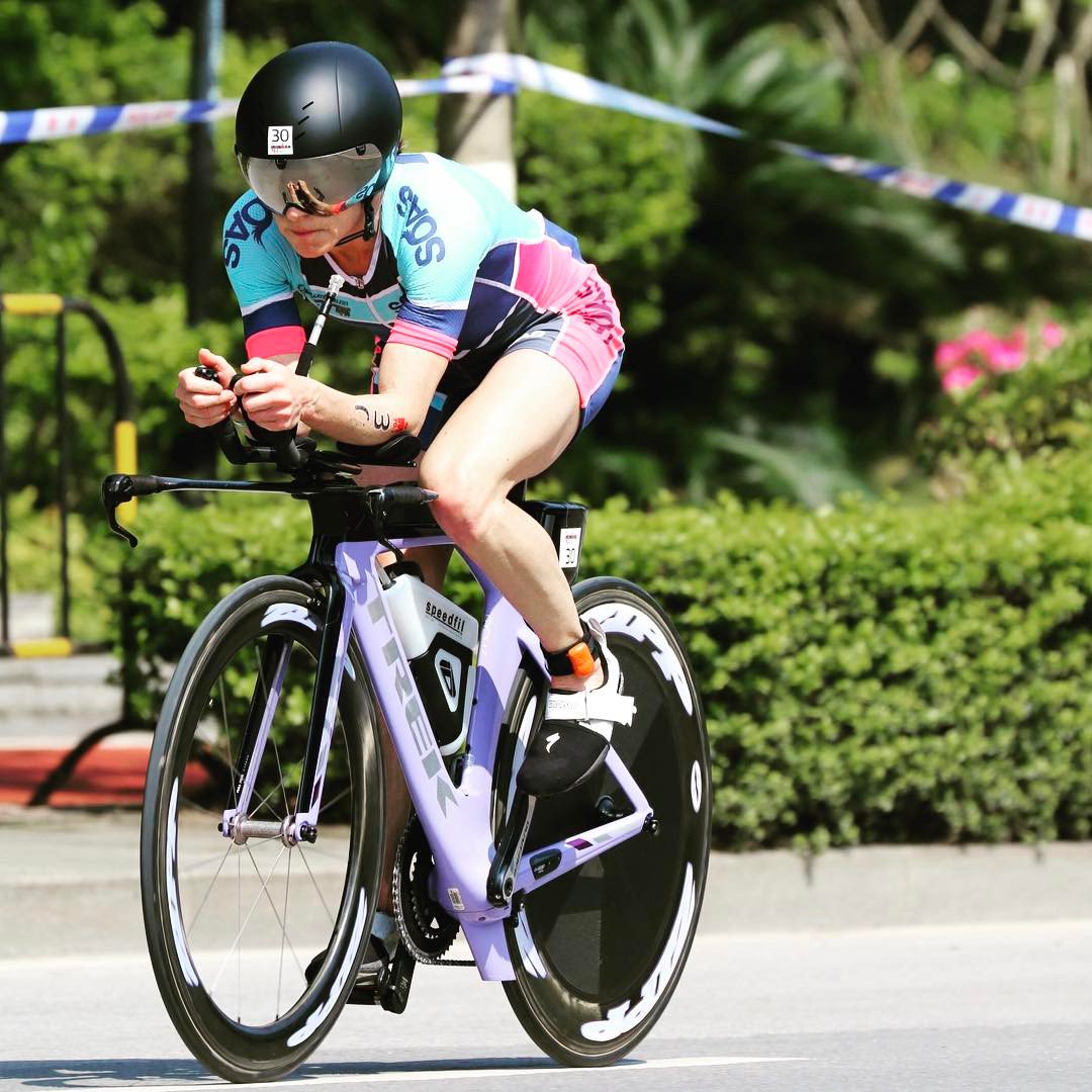 DarinArmstrong's tweet photo. #FF @SueHuse #Pro #Triathlete, #Ironman 70.3 #Champion🏆 SPRS: @SOAS_Racing &amp; More ->https://t.co/MUMTVbwmSr 🏊‍♀️🚴‍♀️🏃‍♀️ https://t.co/3BSCvyPg34