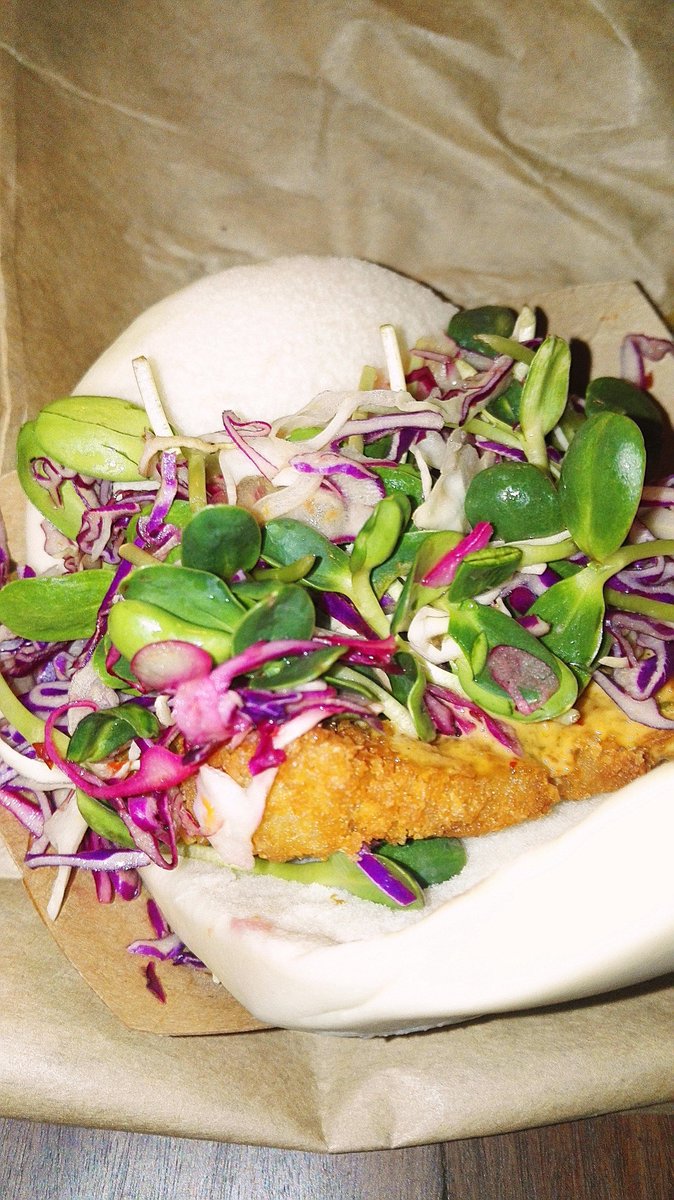 There's a small area o/s <a href="/baodowngastown/">Bao Down</a> to get a #bao with your dog (no alcohol outside though) #Vancouver #DogFriendly #FoodieFriday