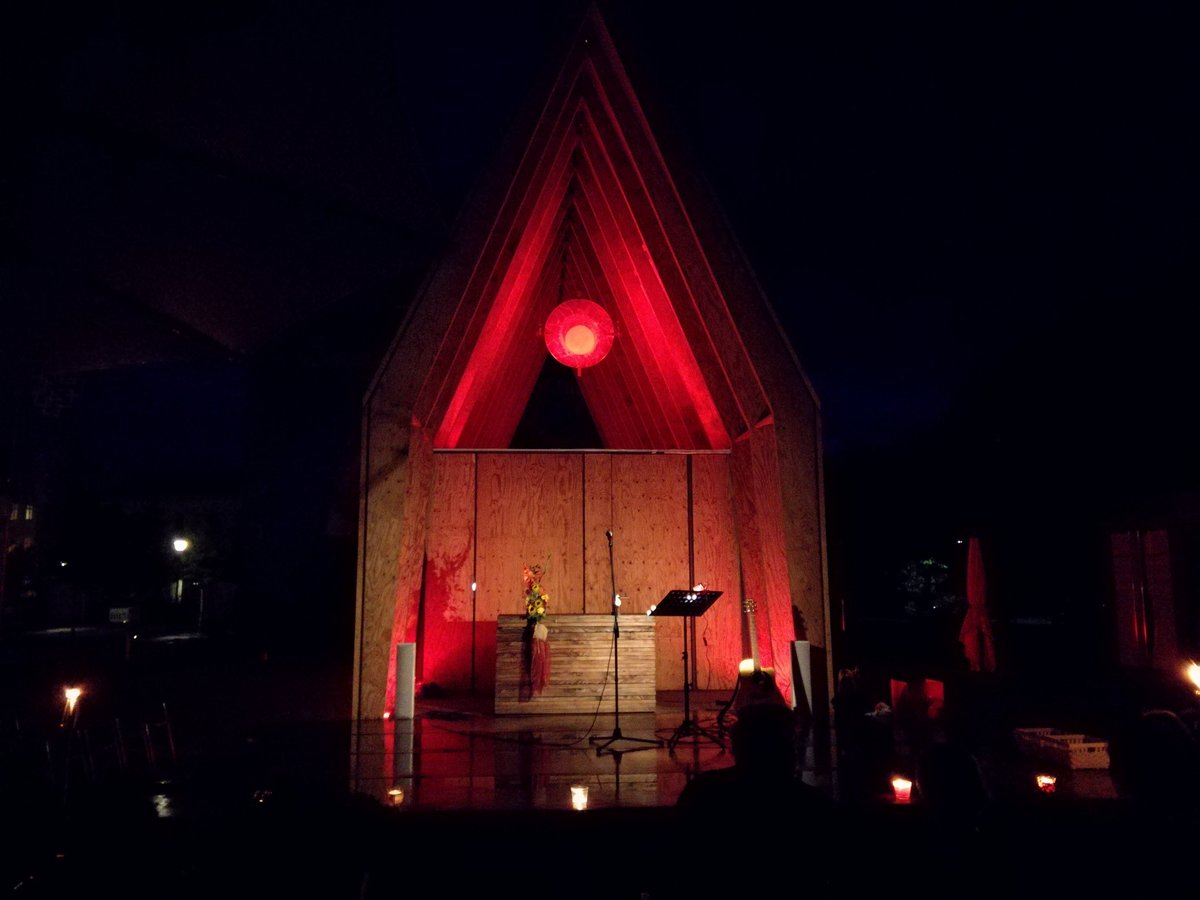 KSoederblom's tweet photo. Abendgebet bei der Lichtkirche heute mit Summerschool Teulnehmenden @ekhn_de #SumS2017 #enough https://t.co/5iwA39ka3P